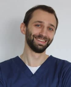 Maciej Kuzio - lekarz periodontolog w Prywatna Przychodnia Stomatologiczna Ortoprotex