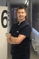 dr n. med. Piotr Przybylski - Lekarz dentysta w Klinika Stomatologiczna Implant Medical Gniezno - Przybylscy Dental Clinic