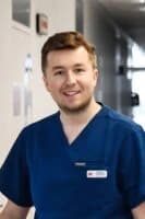 dr Mateusz Przybylski - Chirurg stomatologiczny, ortodonta, protetyk w Klinika Stomatologiczna Implant Medical Gniezno - Przybylscy Dental Clinic