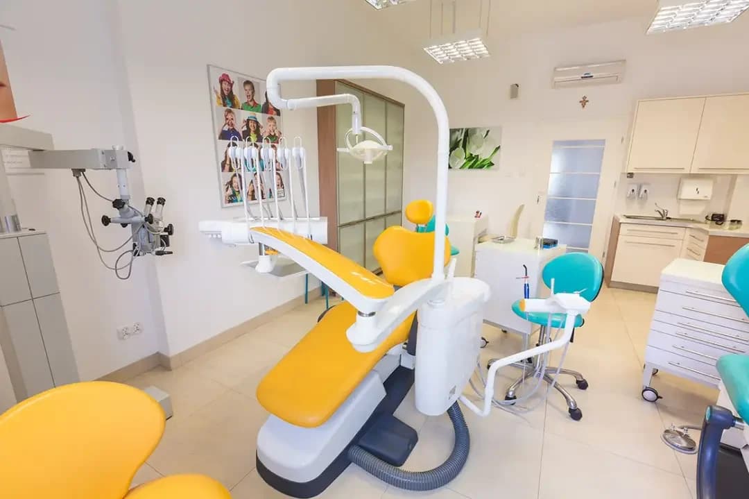 Kass Dent Marki Dentist Orthodontist Implants