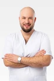 Rafał Dąbrowski - Lekarz stomatolog - Endodoncja / Protetyka w Atelier Uśmiechu - stomatolog Grójec | dentysta | ortodonta