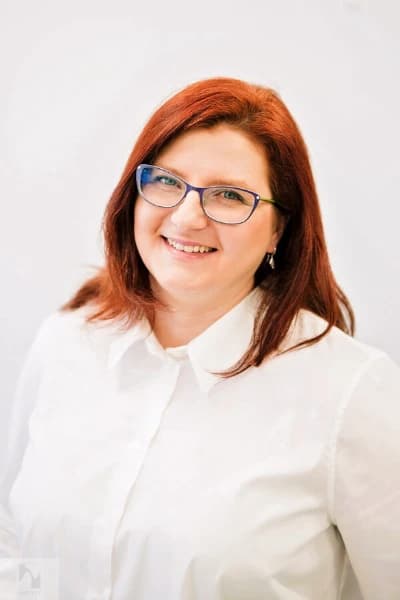 Karolina Pietrzak - Higienistka stomatologiczna / Technik radiologii w KOMPLET Przychodnia Stomatologiczna Grochów